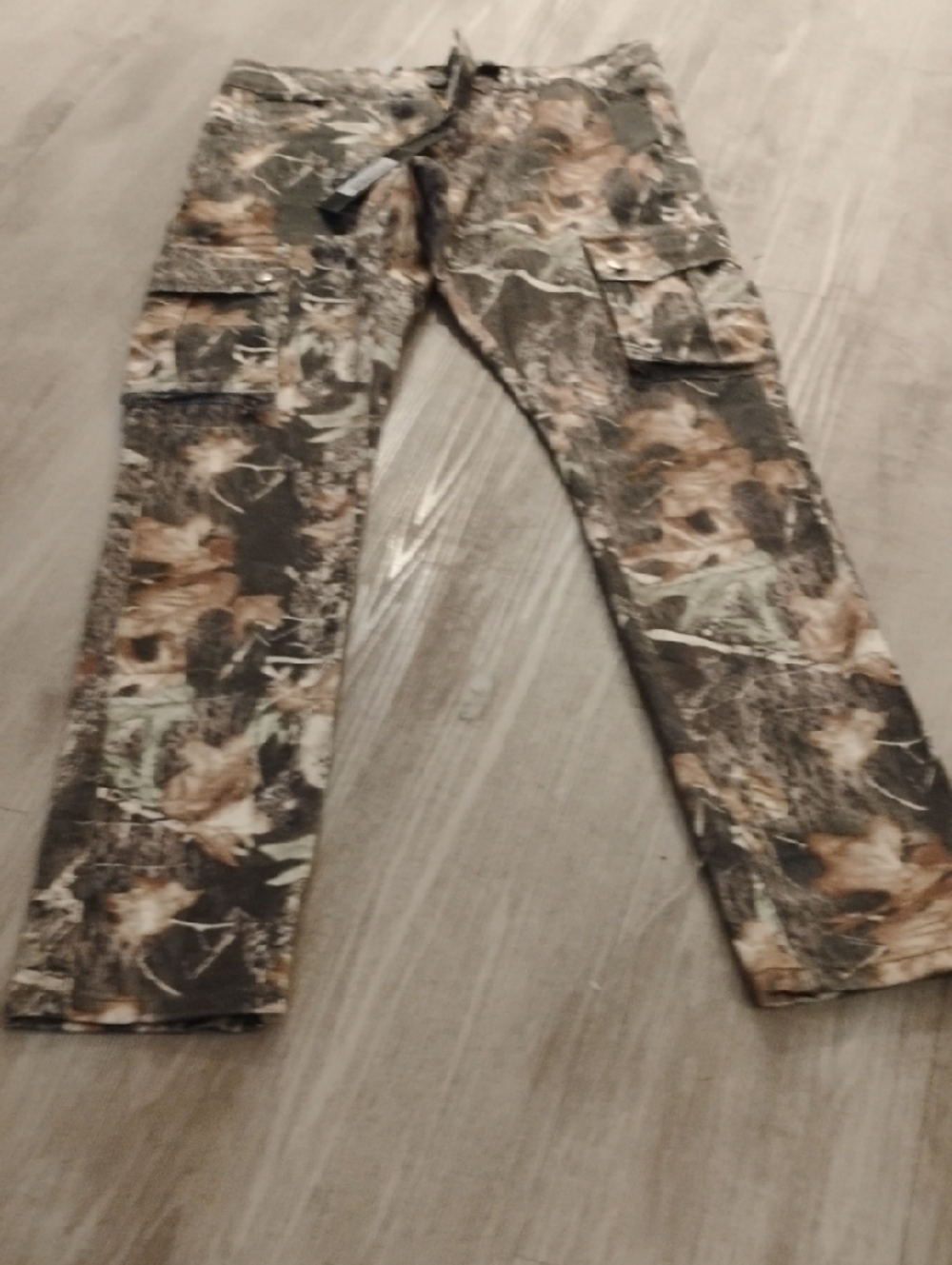 Slim Straight Men's Cargo Jeans in Camo Green Brownwith Big Side Pockets